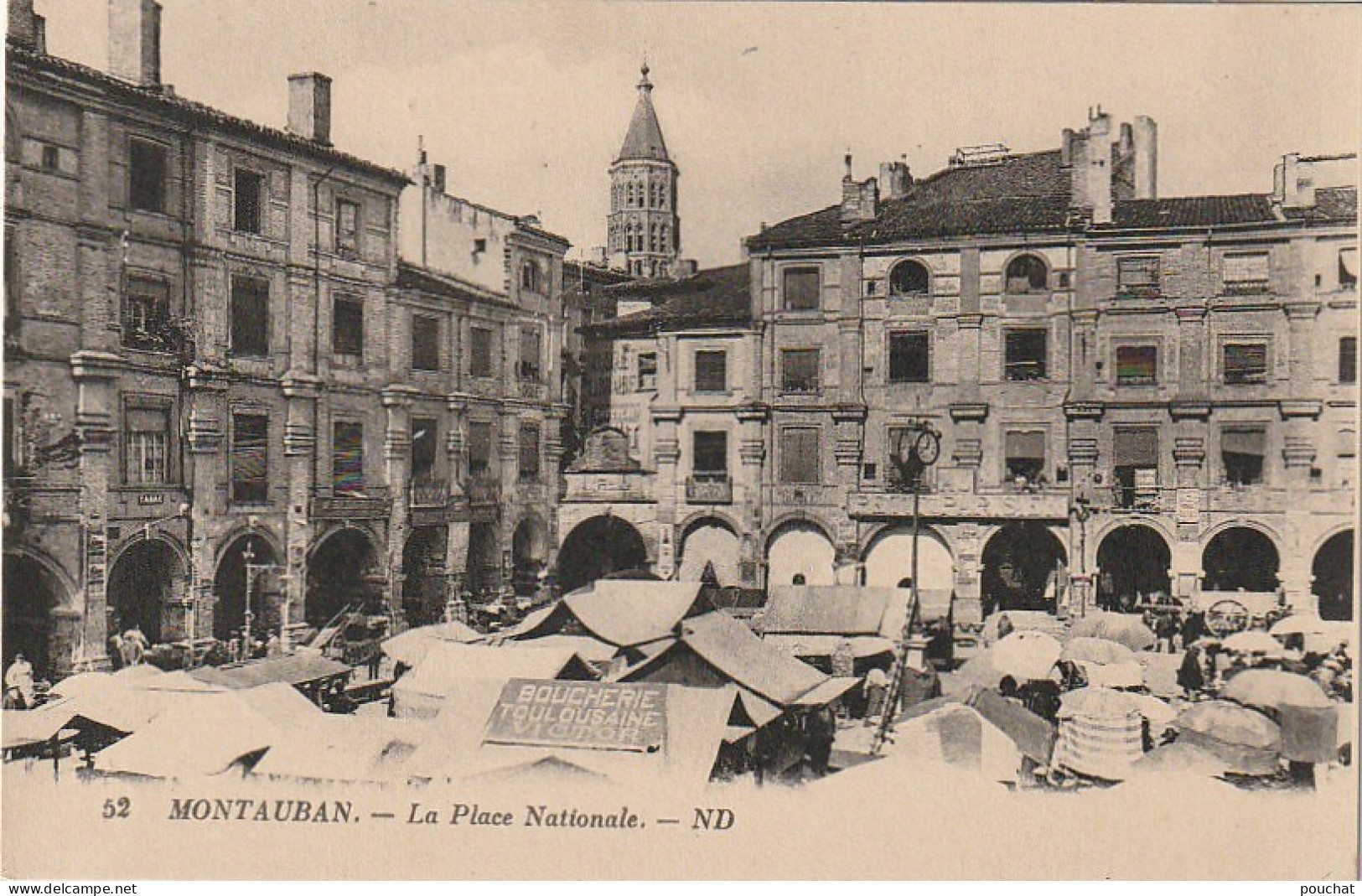 KO 15 -(82) MONTAUBAN - LA PLACE NATIONALE - MARCHE - ETALS - 2 SCANS - Montauban