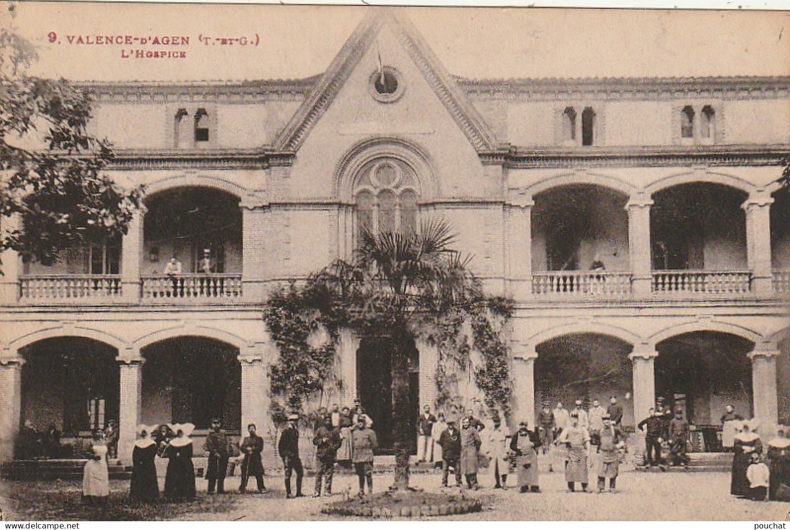 KO 15 -(82) VALENCE D' AGEN - L ' HOSPICE - RELIGIEUSES , PERSONNEL , MILITAIRES - 2 SCANS - Valence