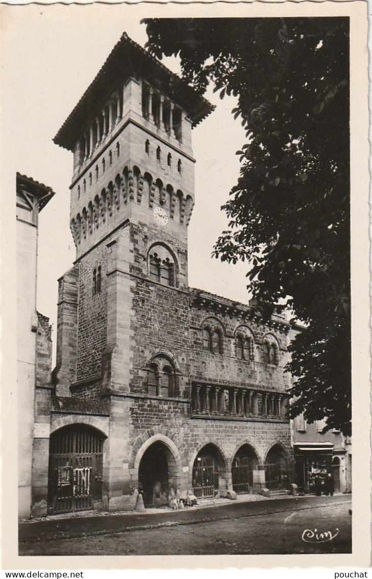 KO 16-(82) SAINT ANTONIN - L' HOTEL DE VILLE  - 2 SCANS - Saint Antonin Noble Val