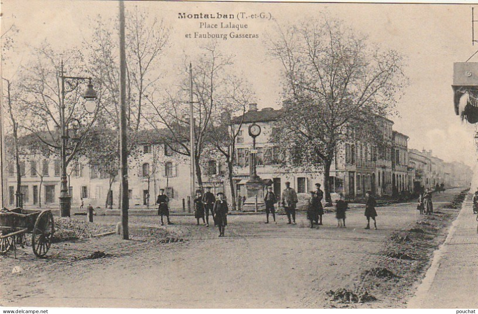 KO 19-(82) MONTAUBAN - PLACE LALAQUE ET FAUBOURG GASSERAS - MONTALBANAIS  - 2 SCANS - Montauban