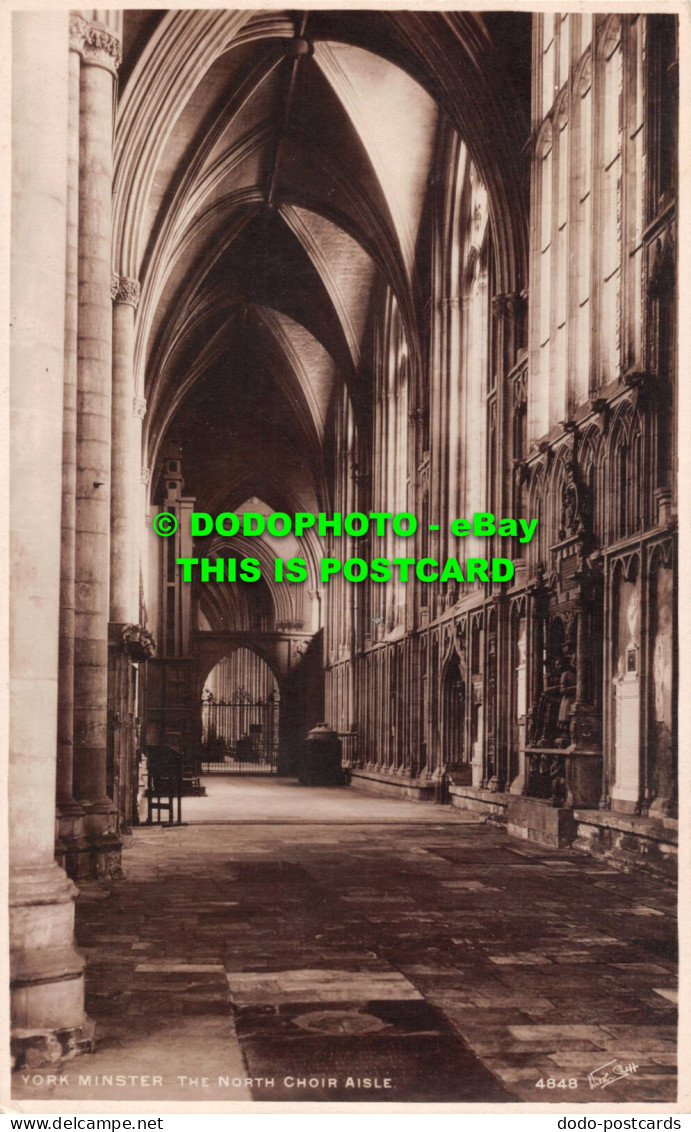 R540436 York Minster. The North Choir Aisle. Walter Scott. RP - Monde