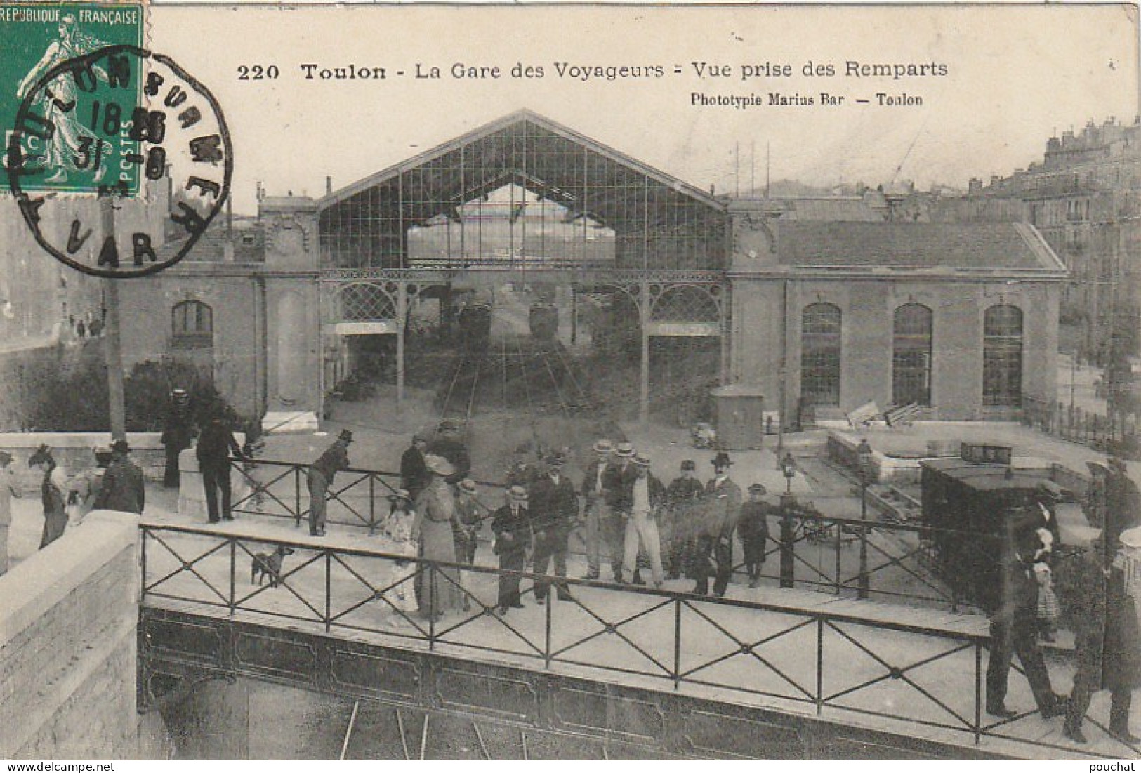 KO 22-(83) TOULON - LA GARE DES VOYAGEURS - VUE PRISE DES REMPARTS  - 2 SCANS - Toulon