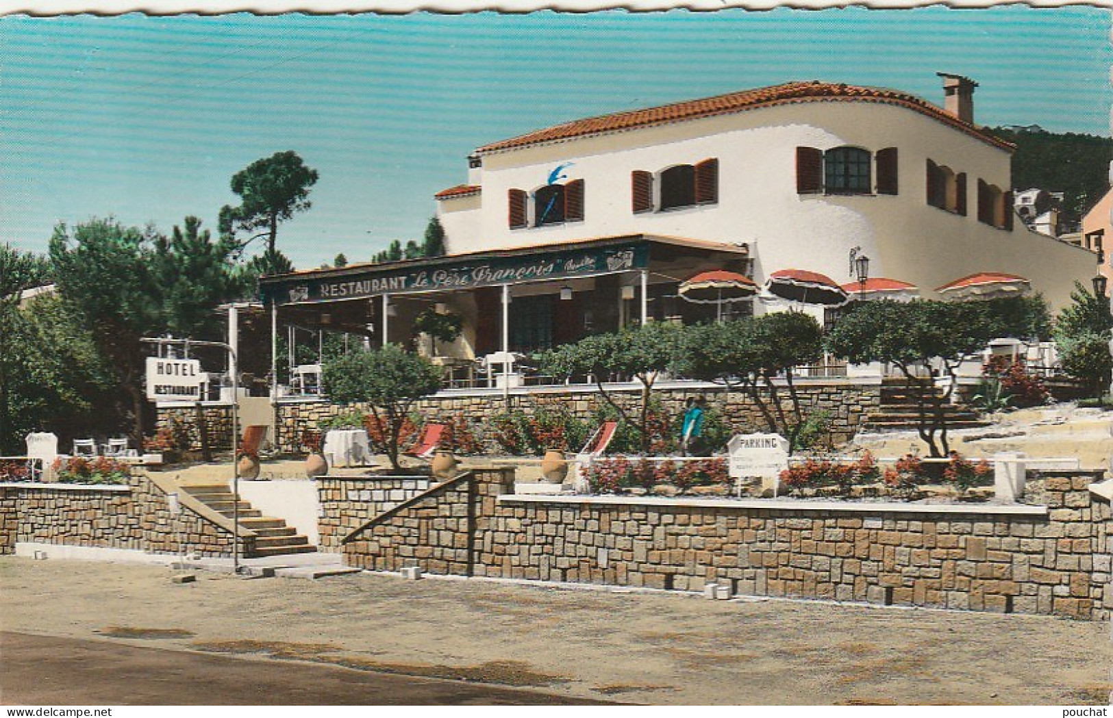 KO 25-(83)  CALANQUE DES  ISSAMBRES - HOTEL RESTAURANT " LE PERE FRANCOIS " - CARTE COULEURS - 2 SCANS - Les Issambres