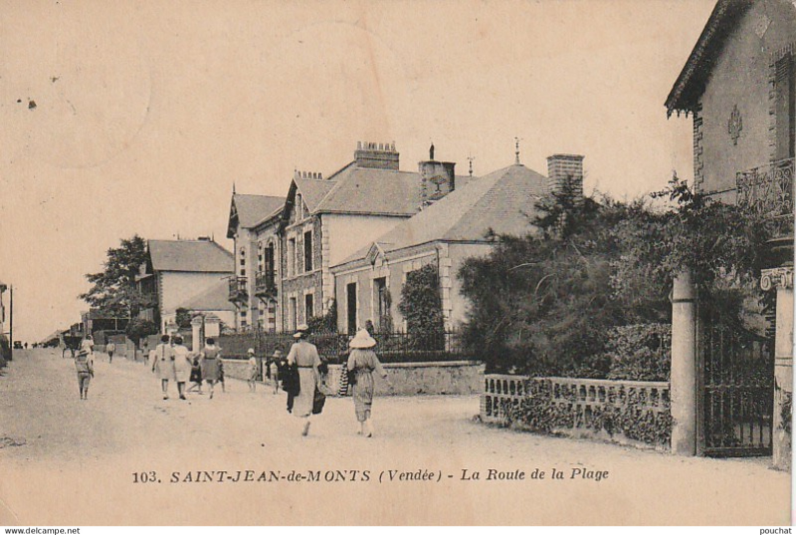 LE 4-(85) SAINT JEAN DE MONTS - LA ROUTE DE LA PLAGE - PROMENEURS - 2 SCANS - Saint Jean De Monts