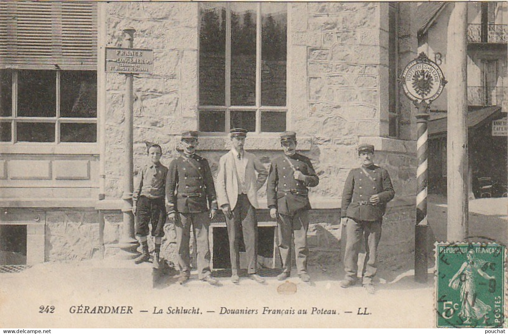 LE 17 -(88) GERARDMER - LA SCHLUCHT - DOUANIERS FRANCAIS AU POTEAU - 2 SCANS - Gerardmer