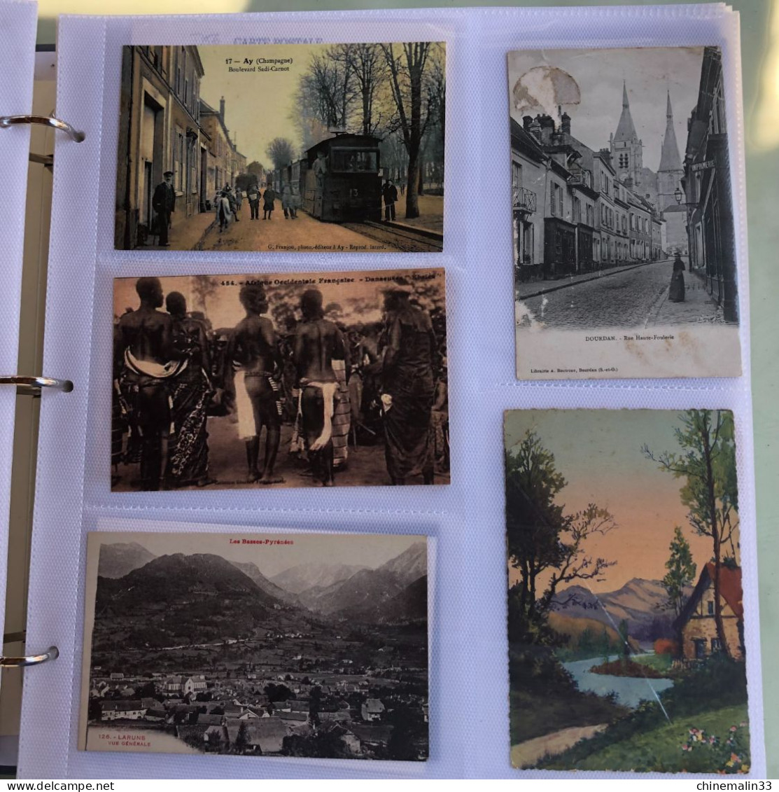 ALBUM DE 300 CARTES POSTALES DE 1905 a 1980