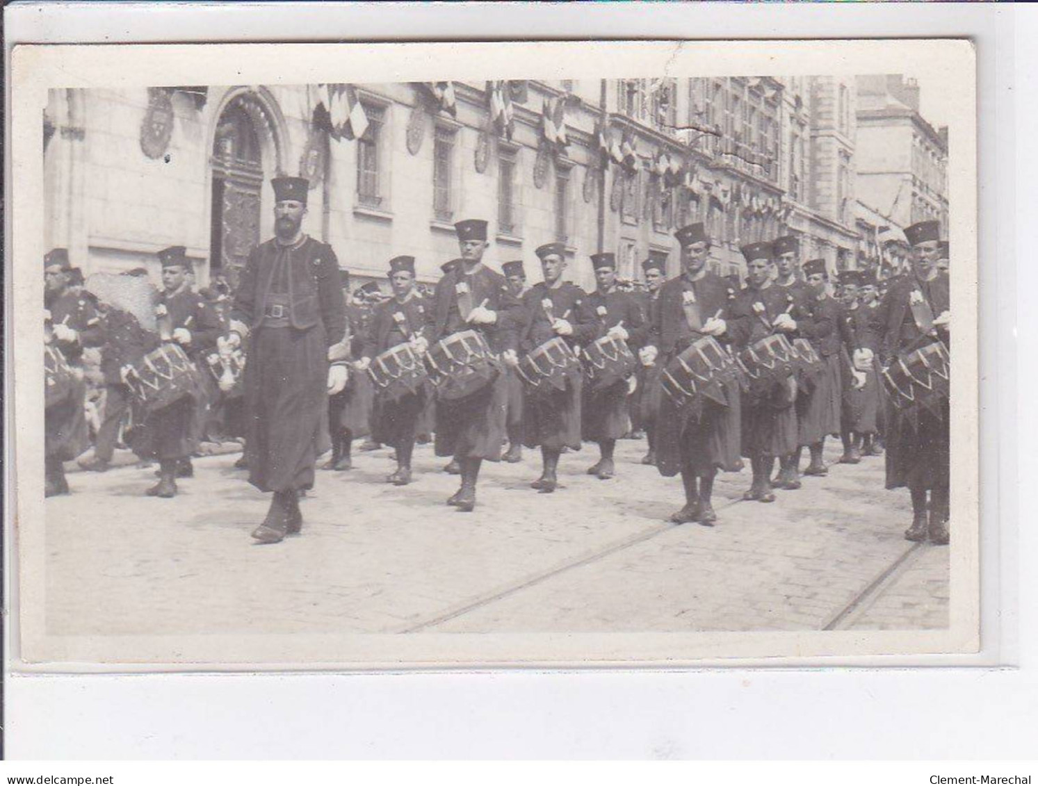 PARIS - Carte - Photo - Défilé Militaire Rue Jeanne D'Arc - état - District 13