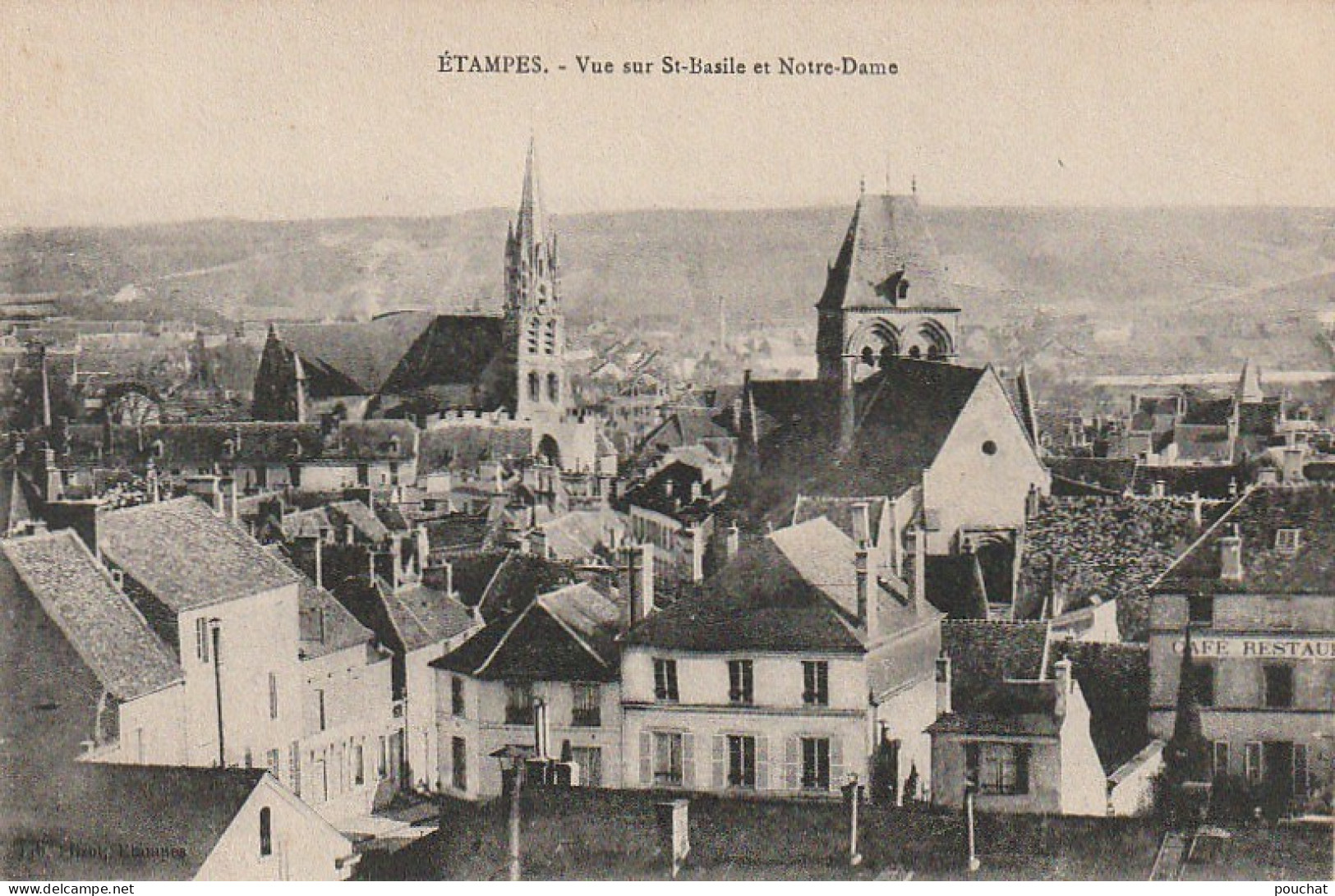 LE 26 -(91) ETAMPES - VUE SUR SAINT BASILE ET NOTRE DAME  - 2 SCANS - Etampes