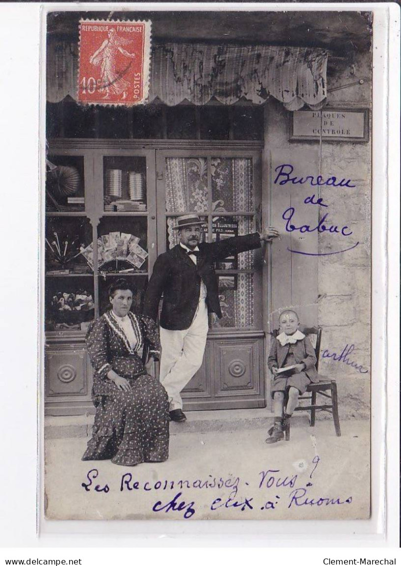 RUOMS : Carte Photo Du Bureau De Tabac Et Vendeur De Cartes Postales En 1905 - Très Bon état - Ruoms