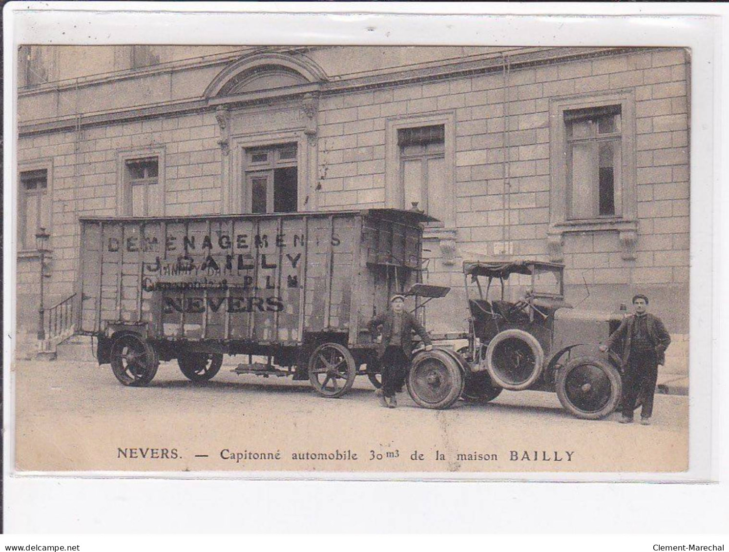 NEVERS : Camion De Déménagement Capitoné De La Maison Bailly - Très Bon état - Nevers