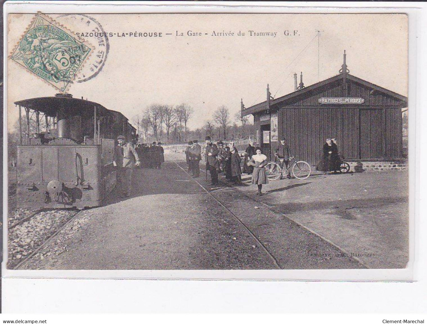 BAZOUGES-LA -PEROUSE - La Gare - Arrivée Du Tramway - Très Bon état - Other & Unclassified