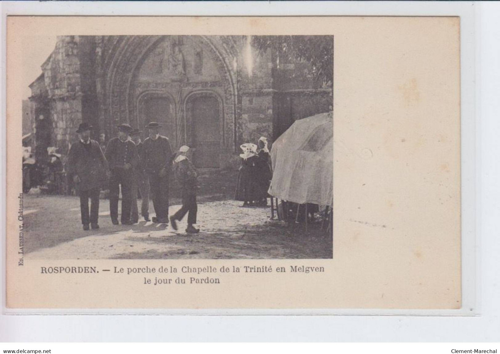 ROSPRODEN: Le Porche De La Chapelle De La Trinité En Melgven Le Jour Du Pardon - Très Bon état - Autres & Non Classés