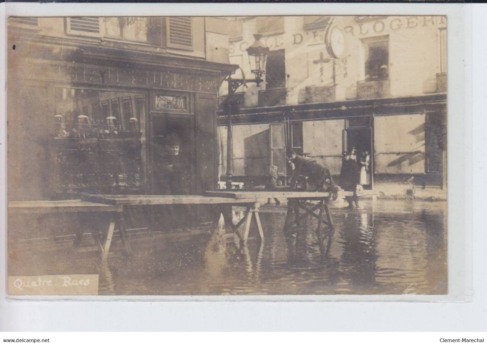 SAINT-DENIS: Quatre-rues, Inondation - Très Bon état - Saint Denis