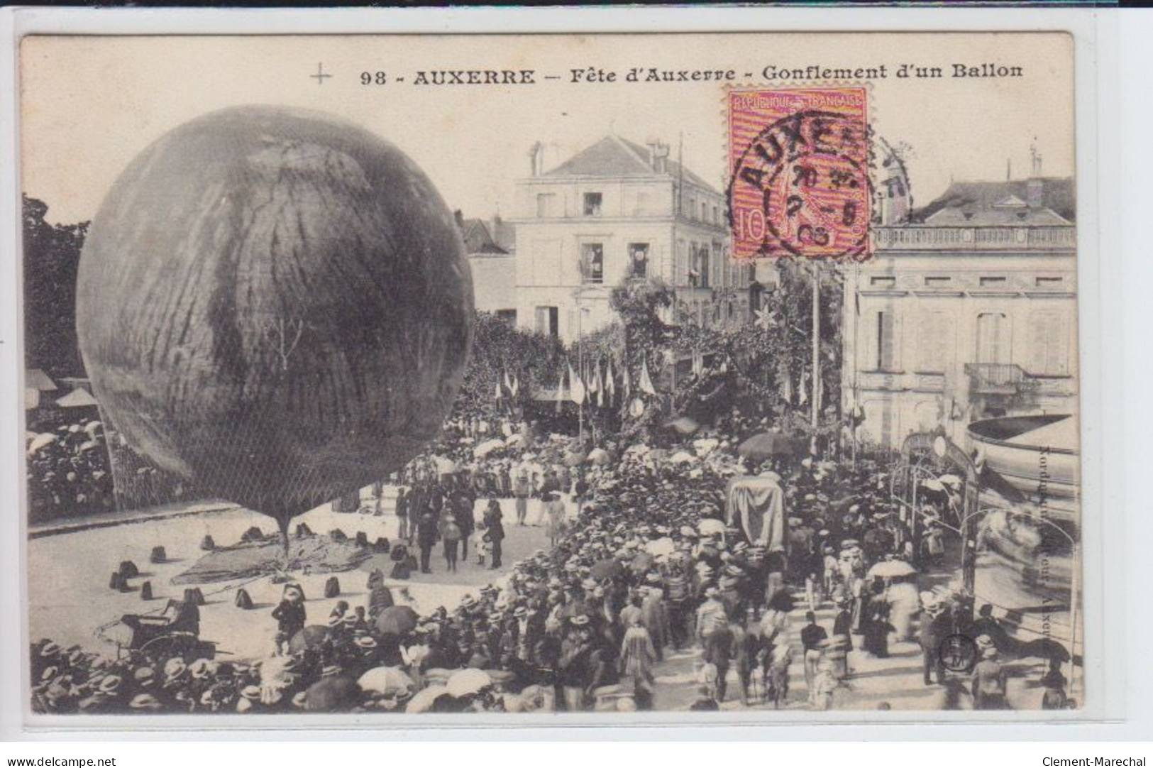 AUXERRE: Fête D'auxerre, Gonflement D'un Ballon - Très Bon état - Auxerre