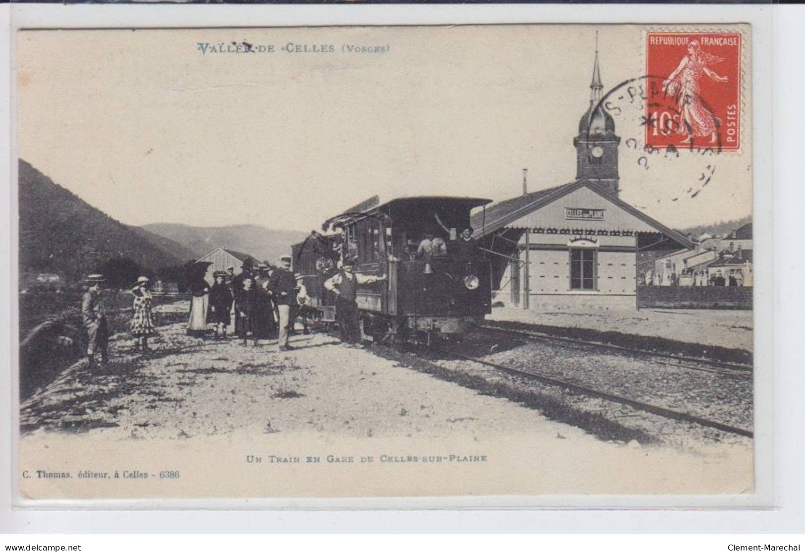 CELLES-sur-PLAINE: Un Train En Gare De Celles-sur-plaine - Très Bon état - Autres & Non Classés