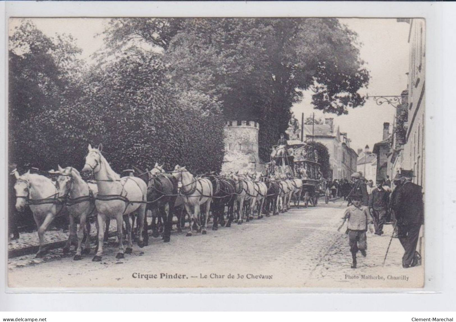 CHANTILLY: Le Char De 30 Chevaux - Très Bon état - Chantilly