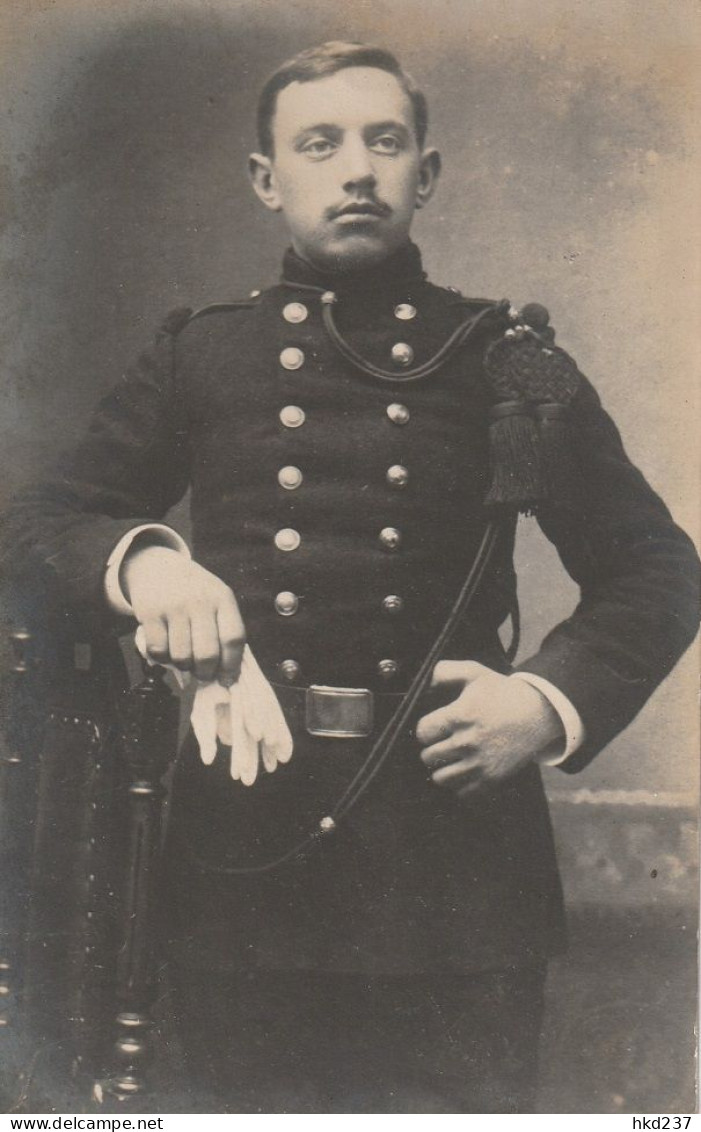Photo Card Posant Un Soldat Belge En Uniforme A.Harry-Neveiane Vierweegsche 18 Wondelgem    5022 - Uniforms