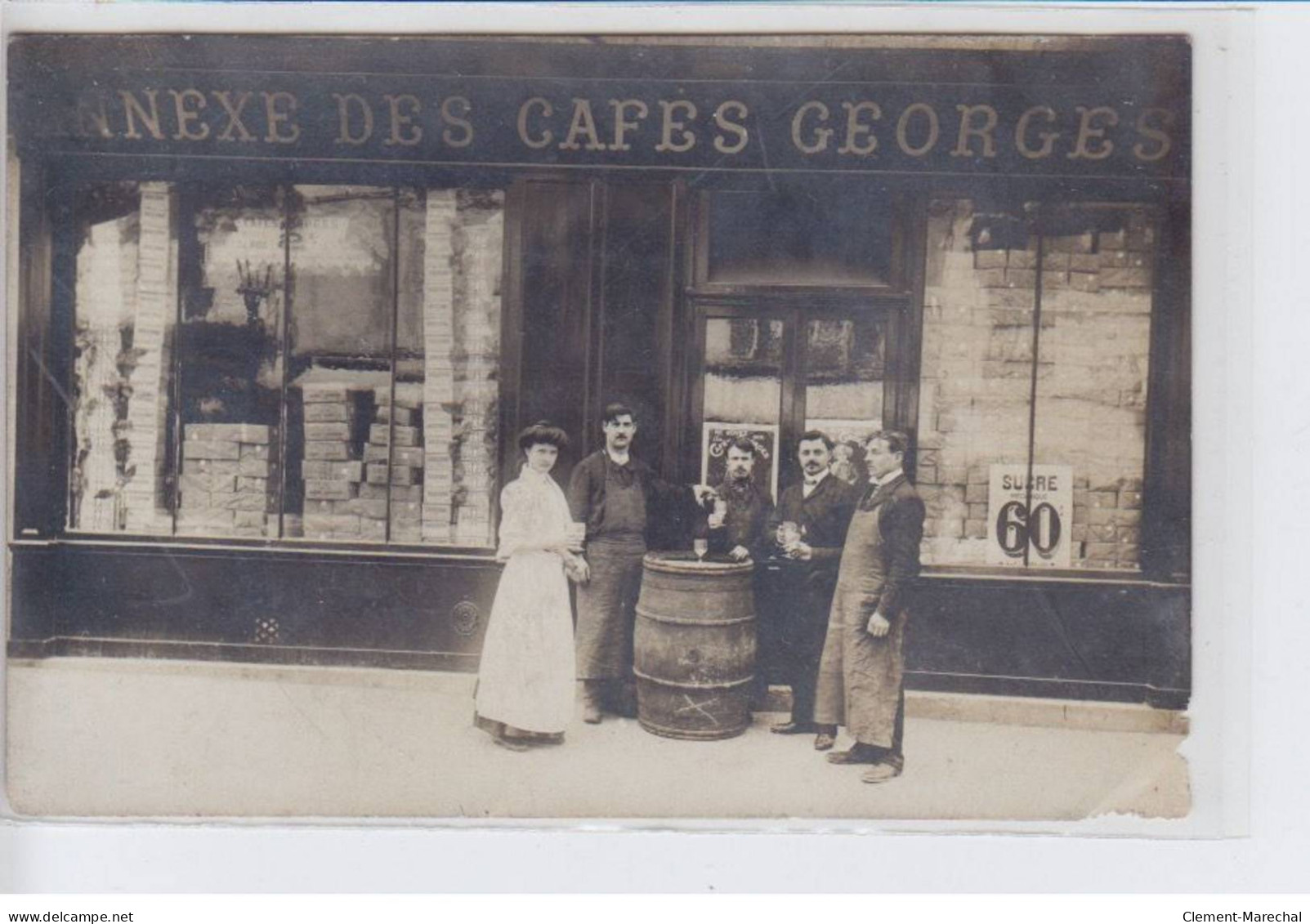 FRANCE: Annexe Des Cafés Georges, Apéro Face à La Boutique - état - Photos