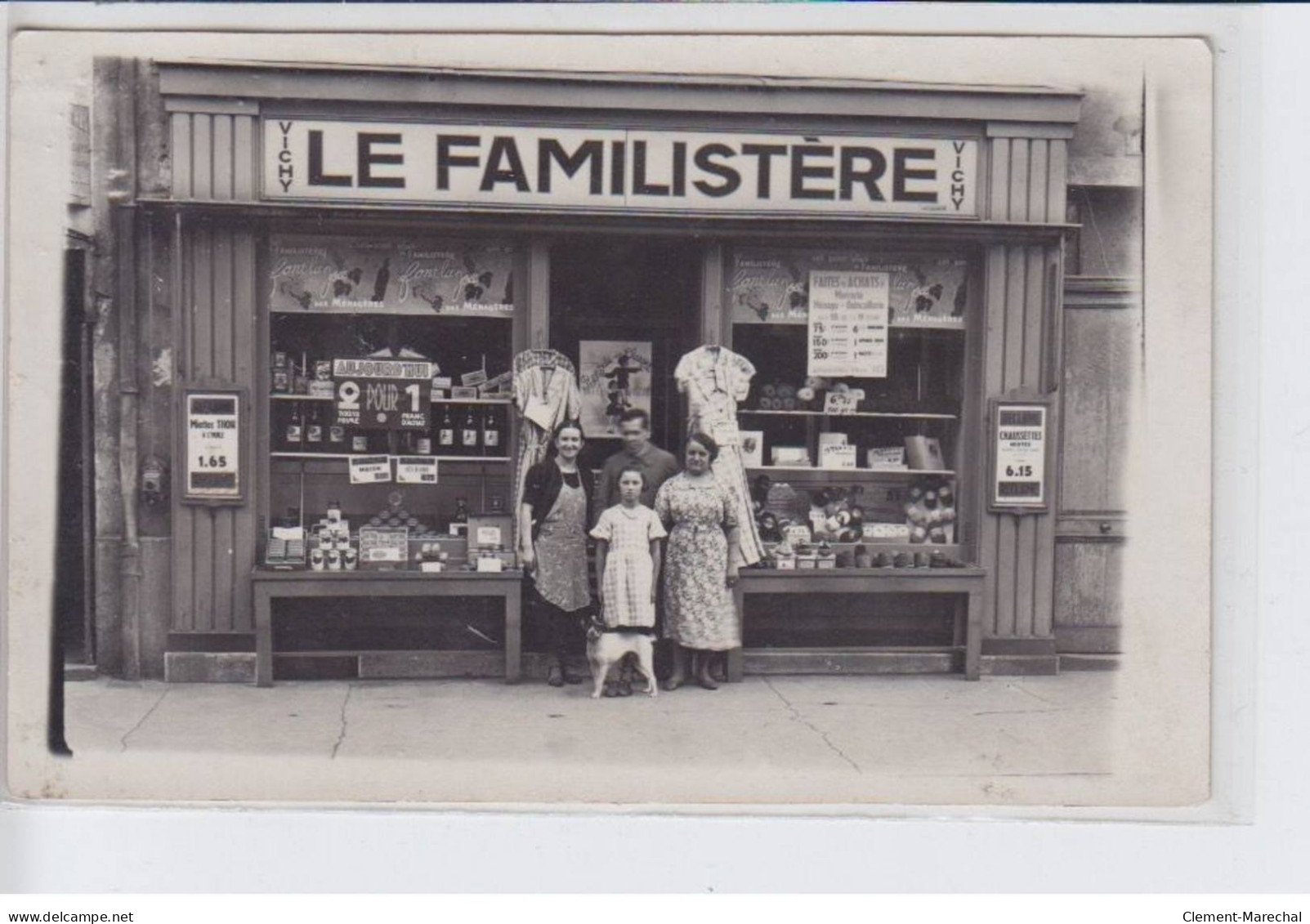 FRANCE: Le Familistère Vichy, Miette Thon à L'huile, Chaussettes Mixtes, Chien - Très Bon état - Photos