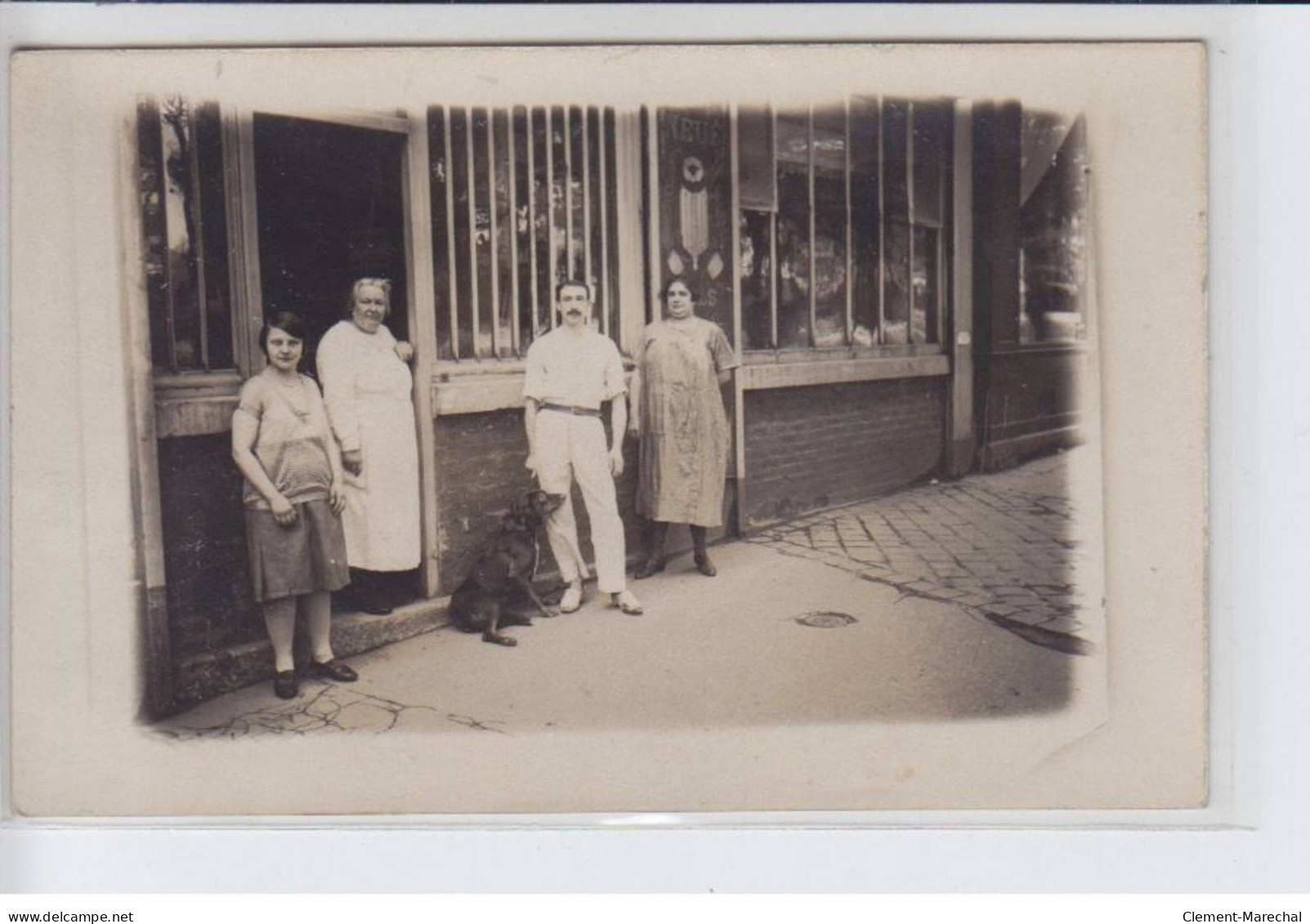 FRANCE: Commerce, Chien, Personnages - Très Bon état - Photos