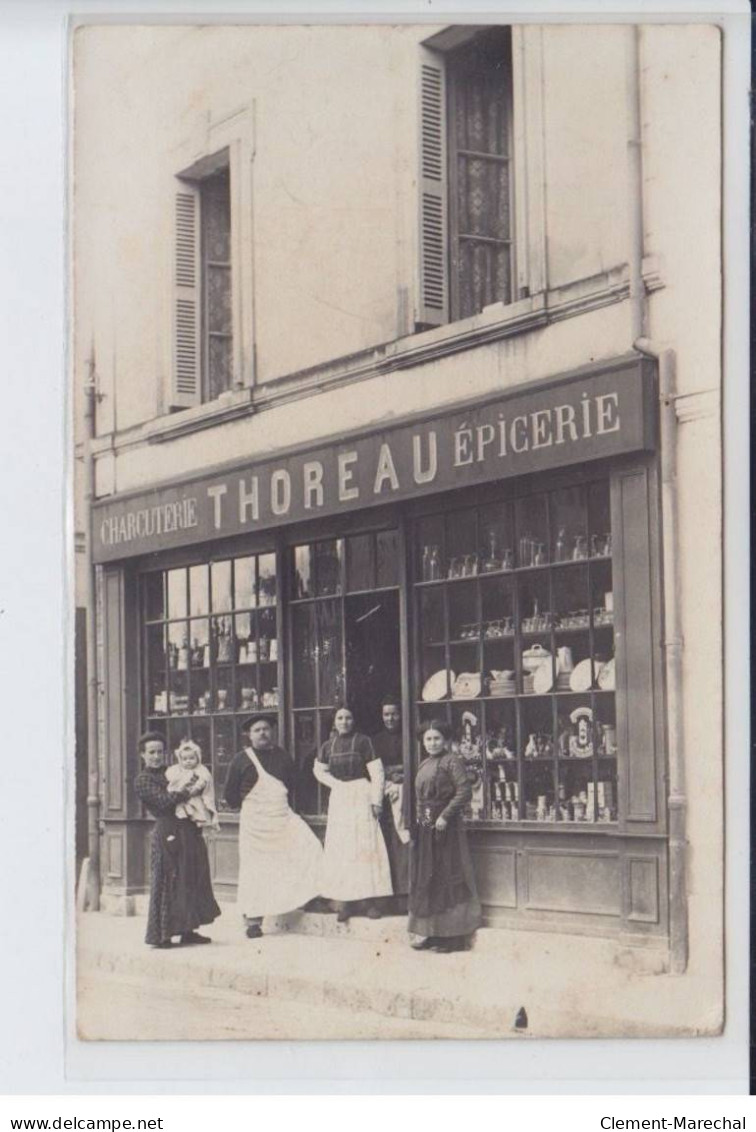 FRANCE: Charcuterie Thoreau épicerie, Personnages Devant Boutique - Très Bon état - Photos