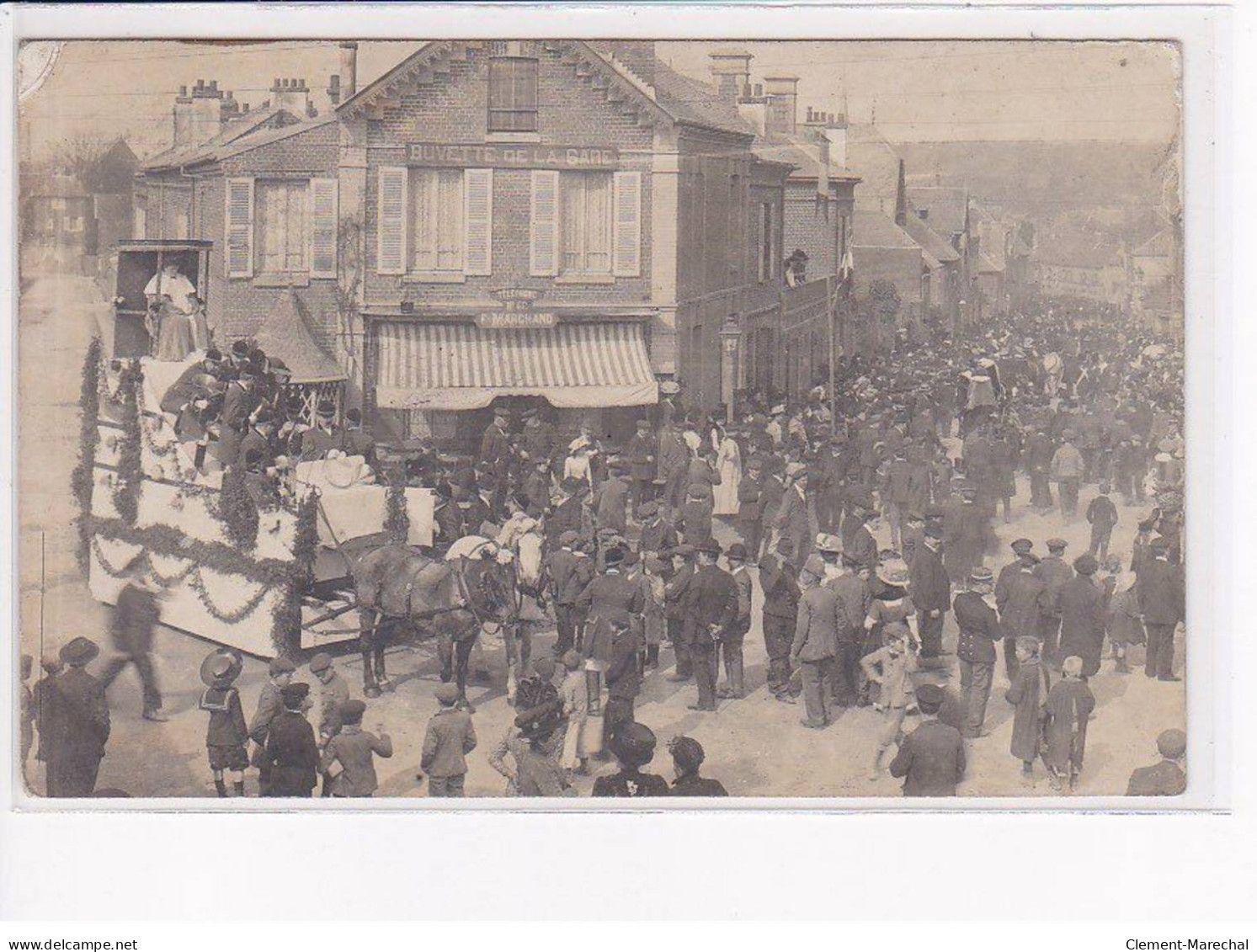 MERU - Carte Photo - Fête - Très Bon état - Meru