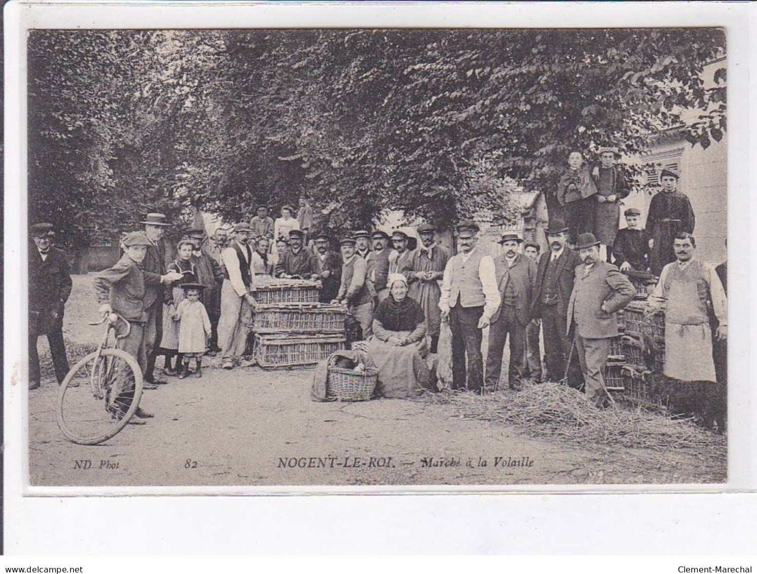 NOGENT-le-ROI: Marché à La Volaille - Très Bon état - Nogent Le Roi