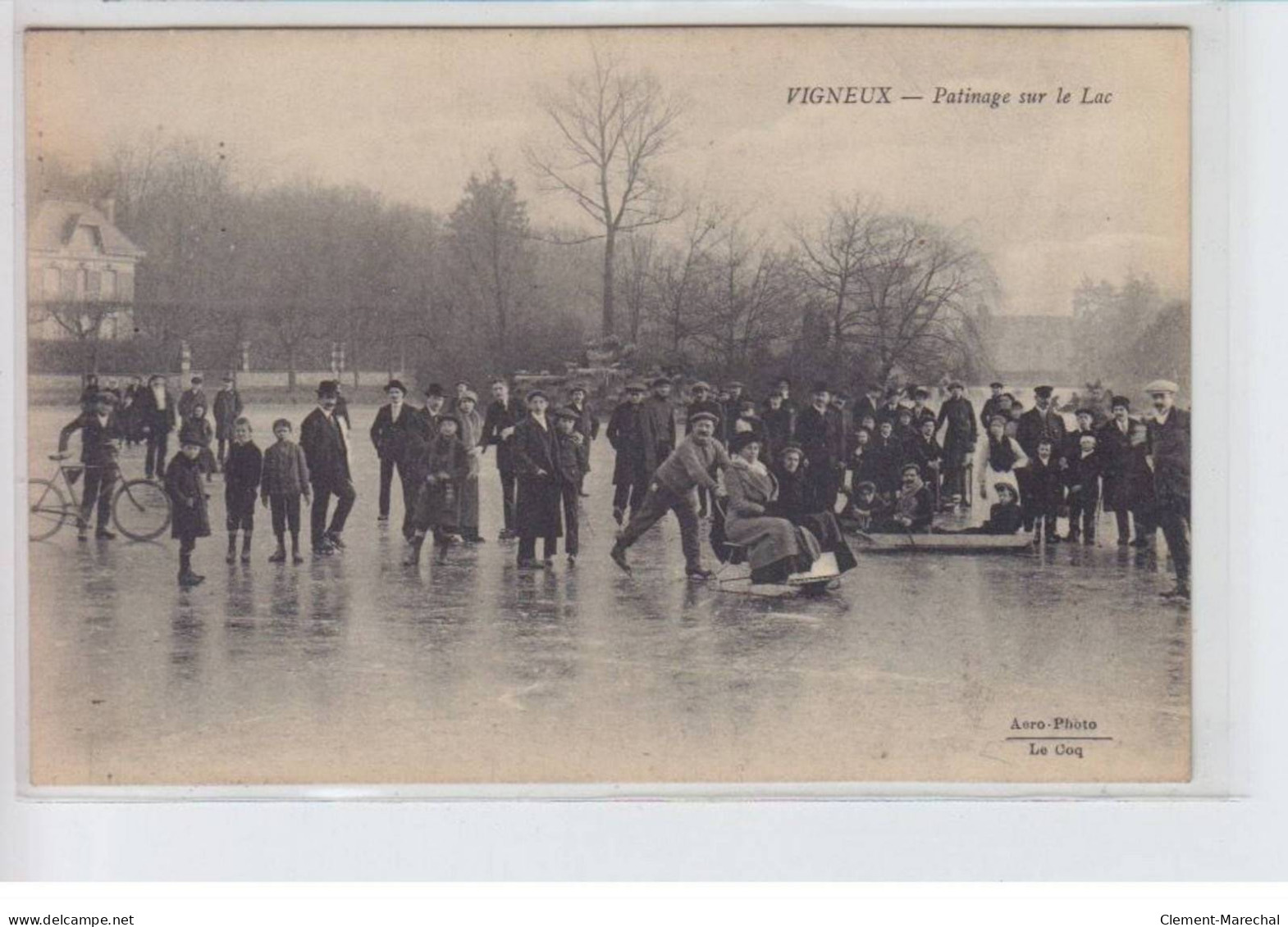 VIGNEUX: Patinage Sur Le Lac - Très Bon état - Vigneux Sur Seine