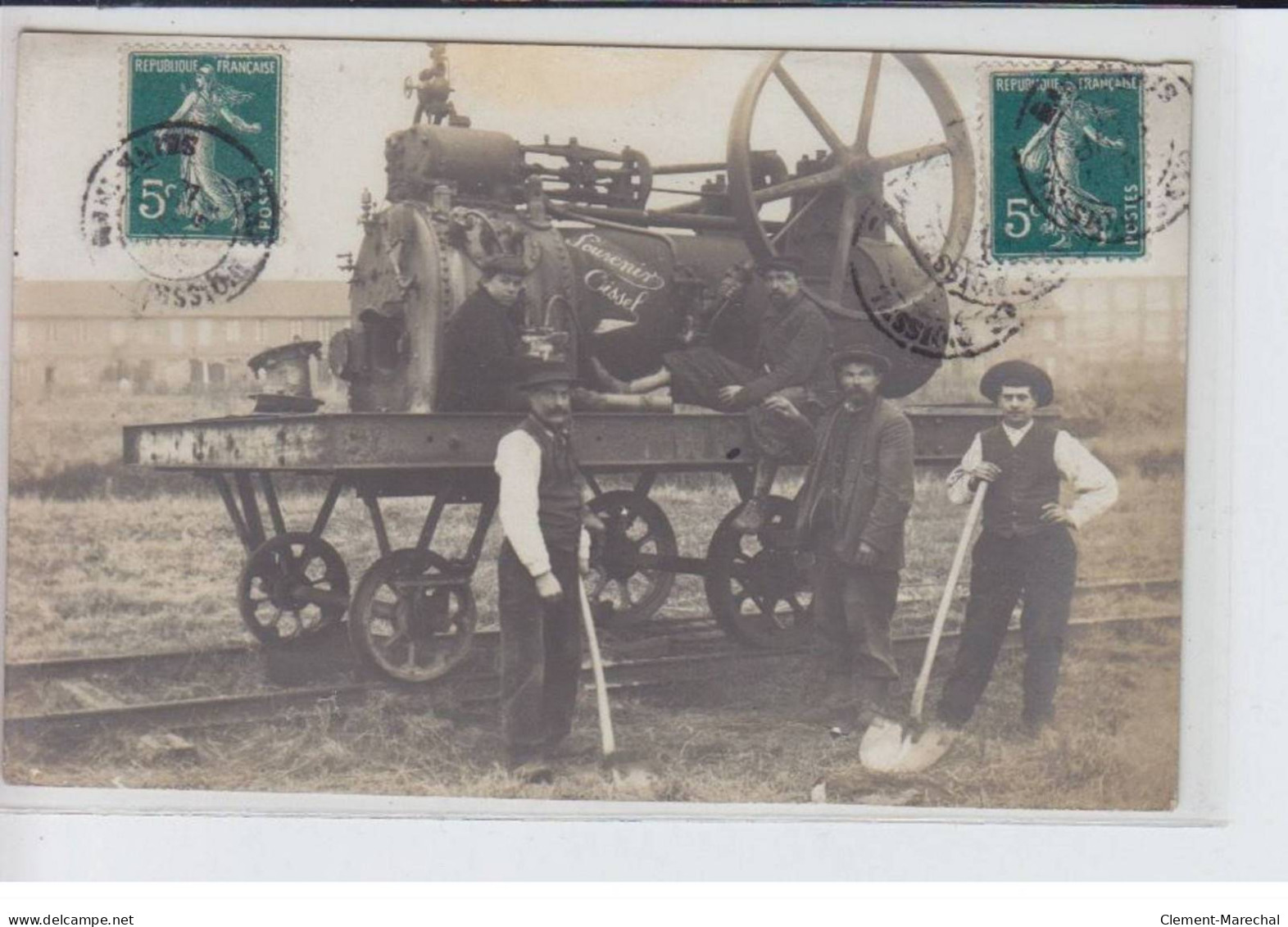 OISSEL: Carte Photo D'une Batteuse, Chemin De Fer (agriculture) - état - Autres & Non Classés