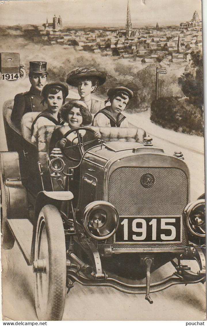 HO Nw (10) GUERRE 1914 /15 - LE ROI ALBERT 1er ET SA FAMILLE EN AUTOMOBILE VERS LAEKEN - 2 SCANS - Personen