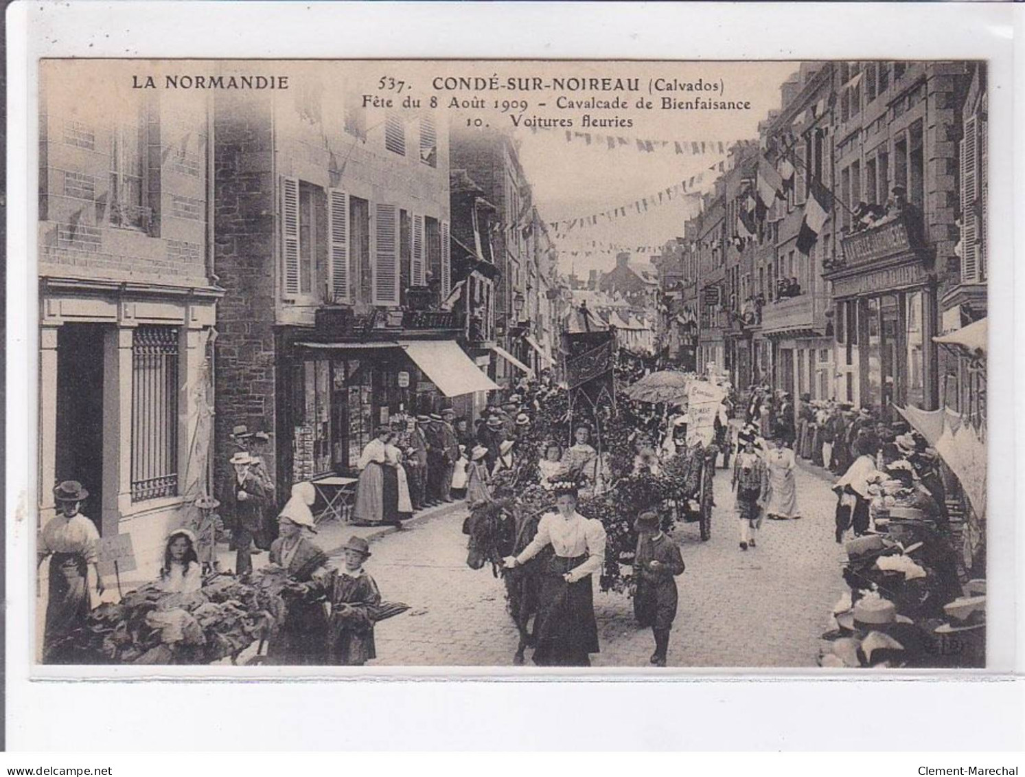 CONDE-sur-NOIREAU: fête du 8 août 1909 cavalcade de bienfaisance le char du laboureur, 12 CPA - très bon état