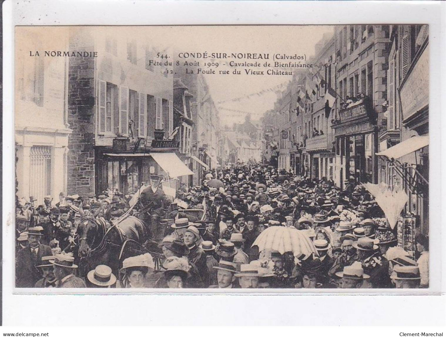CONDE-sur-NOIREAU: fête du 8 août 1909 cavalcade de bienfaisance le char du laboureur, 12 CPA - très bon état