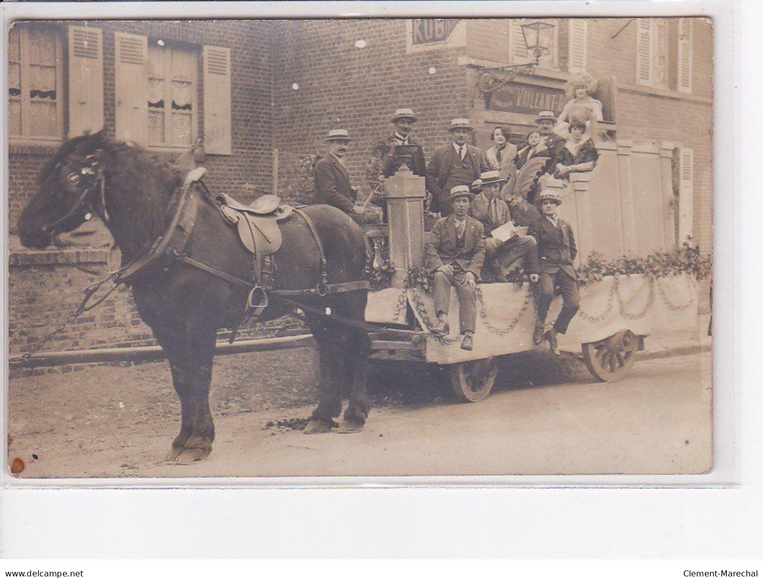 MERU - Carte Photo - Cavalcade - Très Bon état - Meru