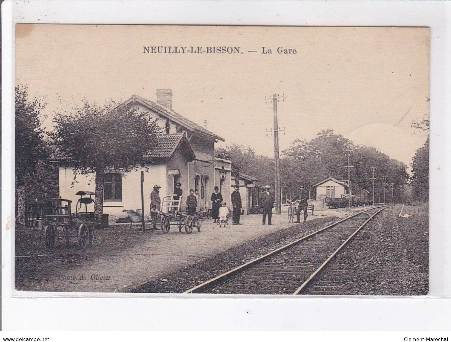 NEUILLY-le-BISSON: La Gare - état - Other & Unclassified