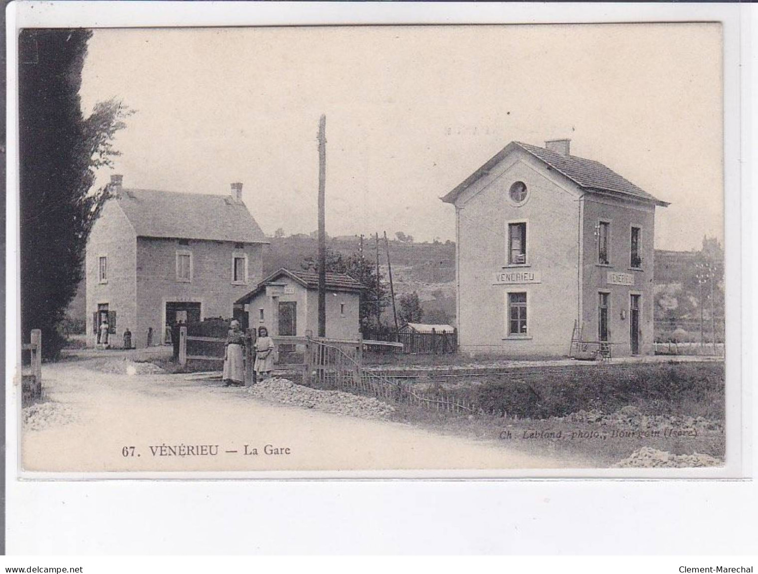 VENERIEU: La Gare - Très Bon état - Andere & Zonder Classificatie