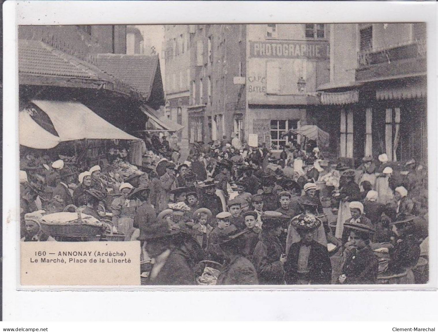 ANNONAY: Le Marché, La Place De La Liberté - Très Bon état - Annonay