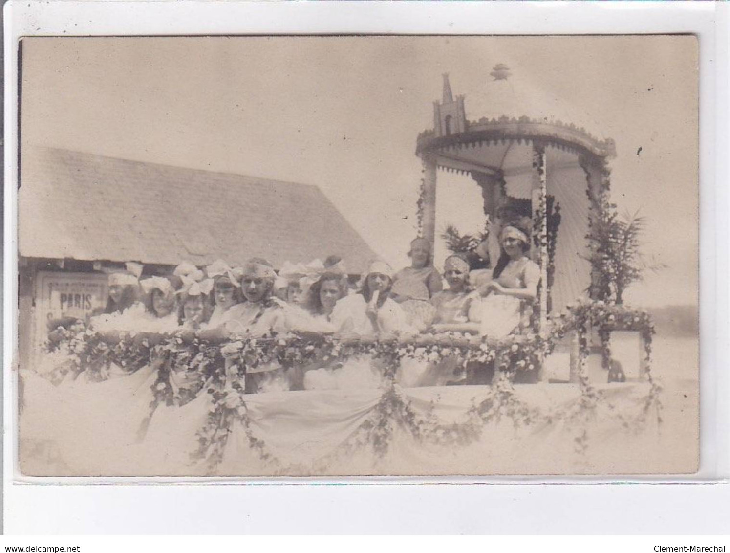 GIEN: Char De La Ville De Gien à La Grande Cavalcade Fleurie De Gien Le 4 Juin 1922 - Très Bon état - Gien