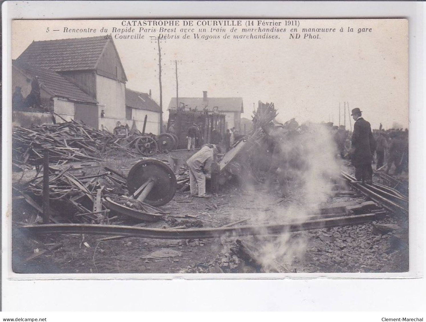 COURVILLE: Catastrophe De Courville Rencontre Du Rapide Paris-brest Avec Un Train De Marchandise - Très Bon état - Courville