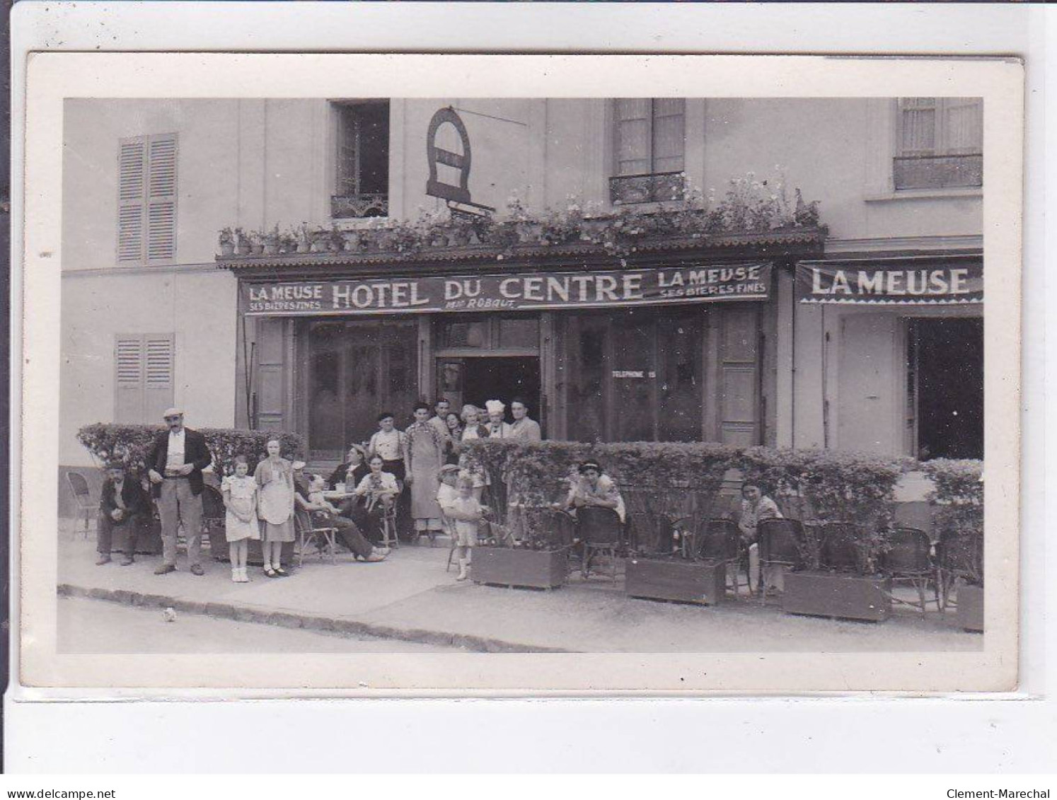 VILLENEUVE-la-GARENNE: Hôtel Du Centre - Très Bon état - Villeneuve La Garenne