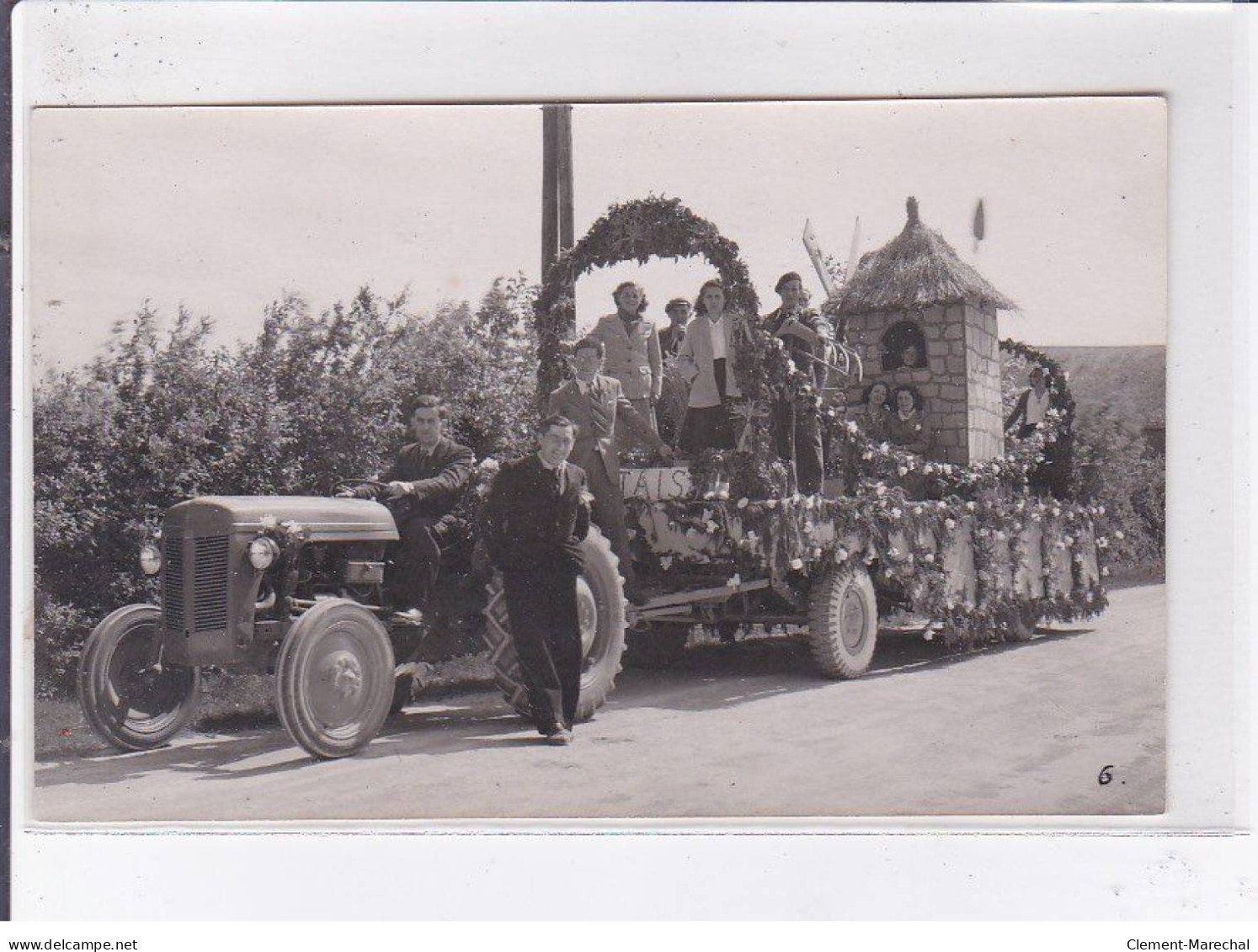 THURY: Cavalcade, Tracteur, Moulin à Vent - Très Bon état - Other & Unclassified