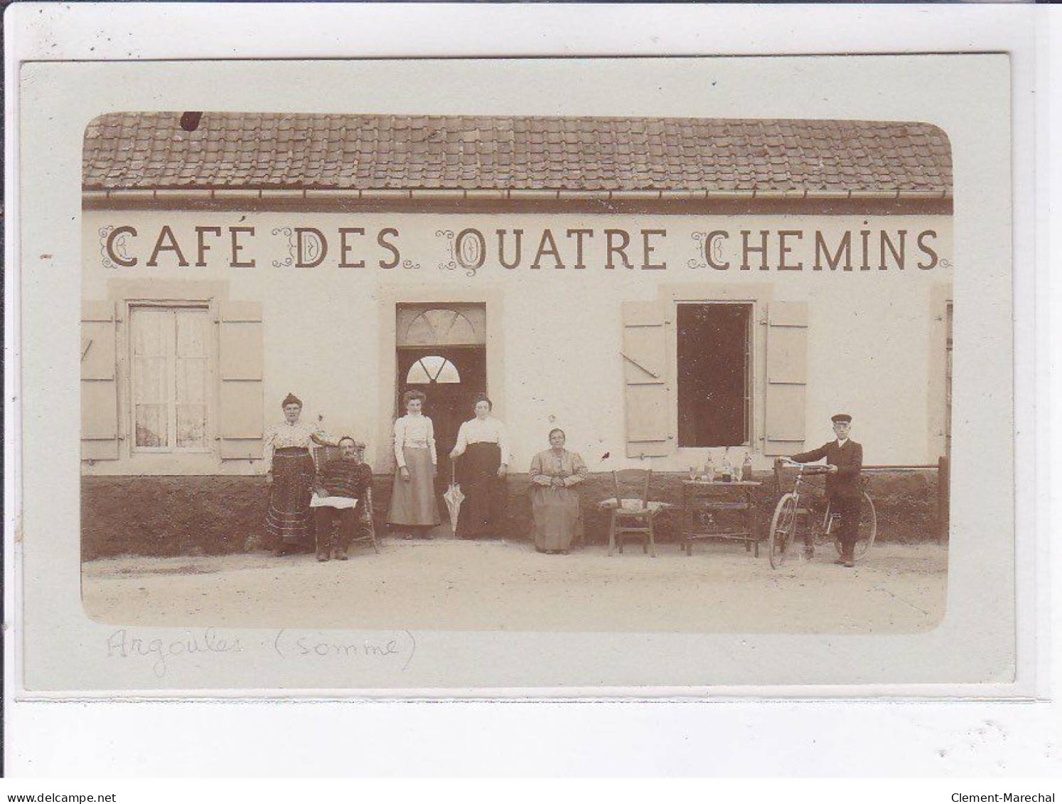ARGOULES: Café Des Quatre Chemins - Très Bon état - Autres & Non Classés