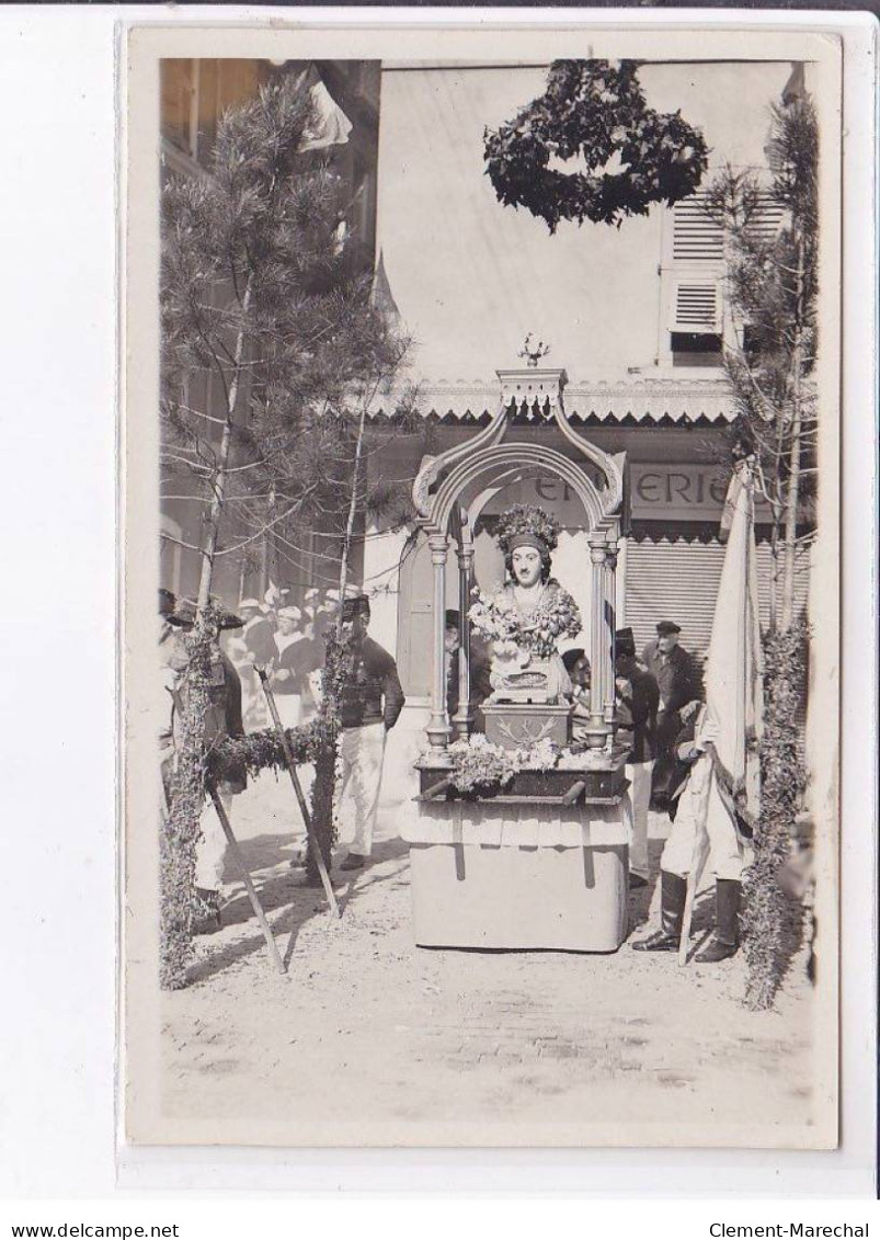 SAINT-TROPEZ: lot de 15 cpa + une carte de visite du photographe - carte photo, pèlerinage sainte-Anne - très bon état