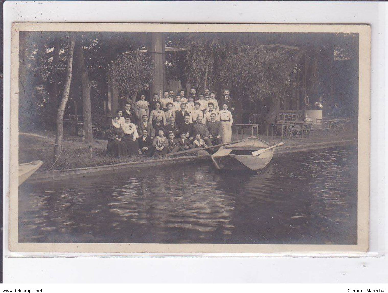 SAINT-MAUR: Les Bords De La Marne, Groupe De Personne, Petit Bateau - Très Bon état - Sonstige & Ohne Zuordnung