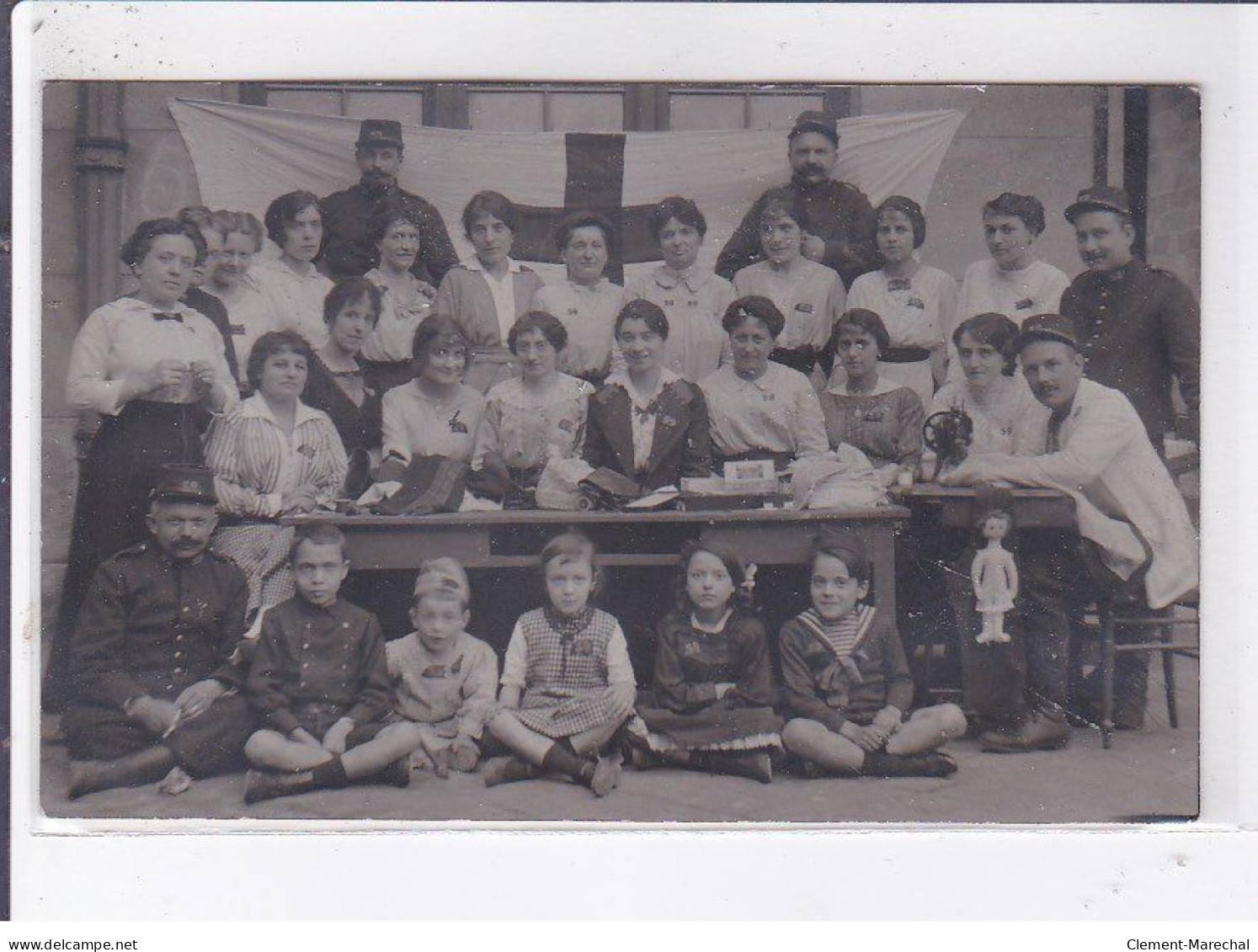 ALFORTVILLE: Atelier De Couture De Lécole Vétérinaire D'alfort Pour Les Soldats Pendant La Guerre 1914 - Très Bon état - Alfortville