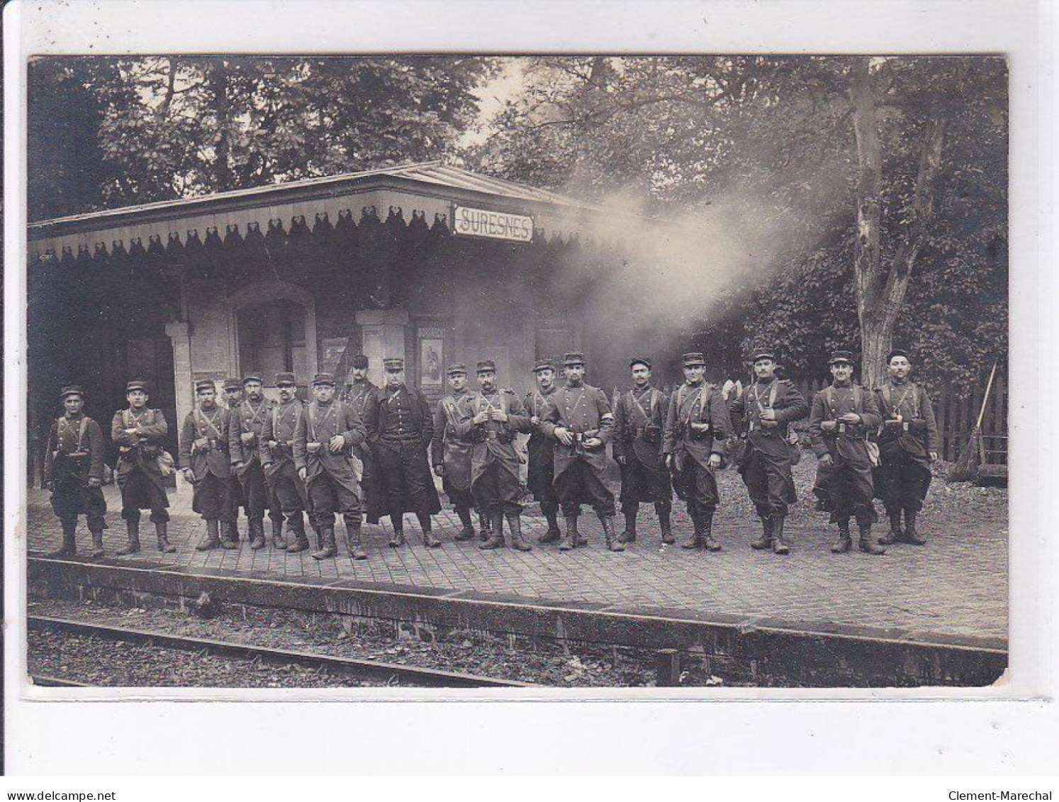 SURENES: Gare, Militaire - Très Bon état - Suresnes