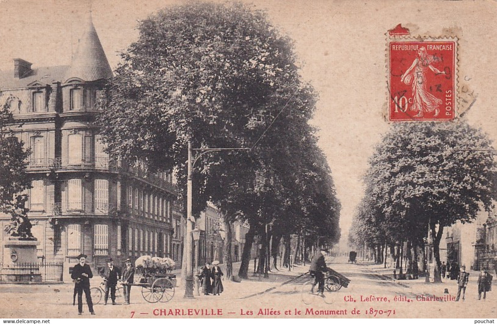 KO 30-(08) CHARLEVILLE - LES ALLEES ET LE MONUMENT DE 1870/71 - ANIMATION - Charleville