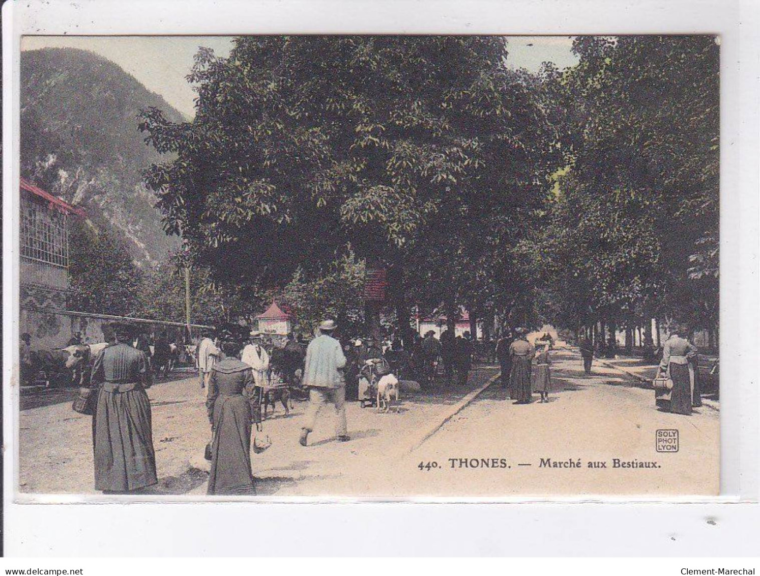 THONES: Marché Aux Bestiaux - Très Bon état - Sonstige & Ohne Zuordnung