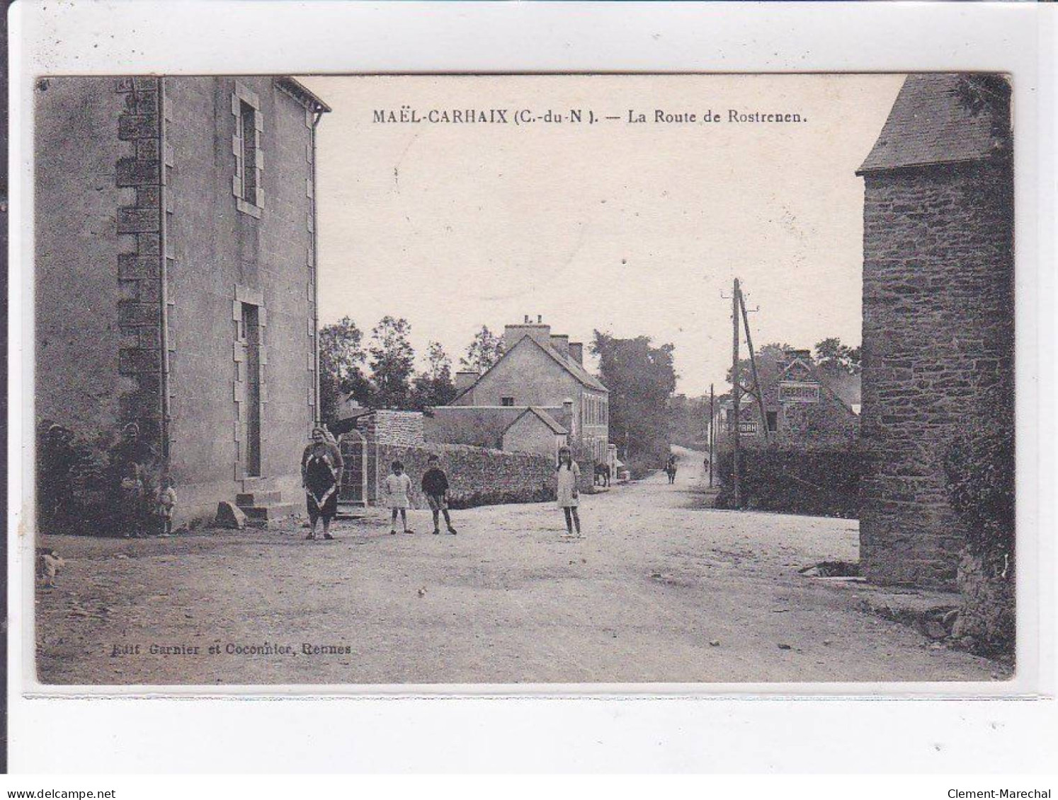 MAEL-CARHAIX: La Route De Rostrenen - Très Bon état - Autres & Non Classés