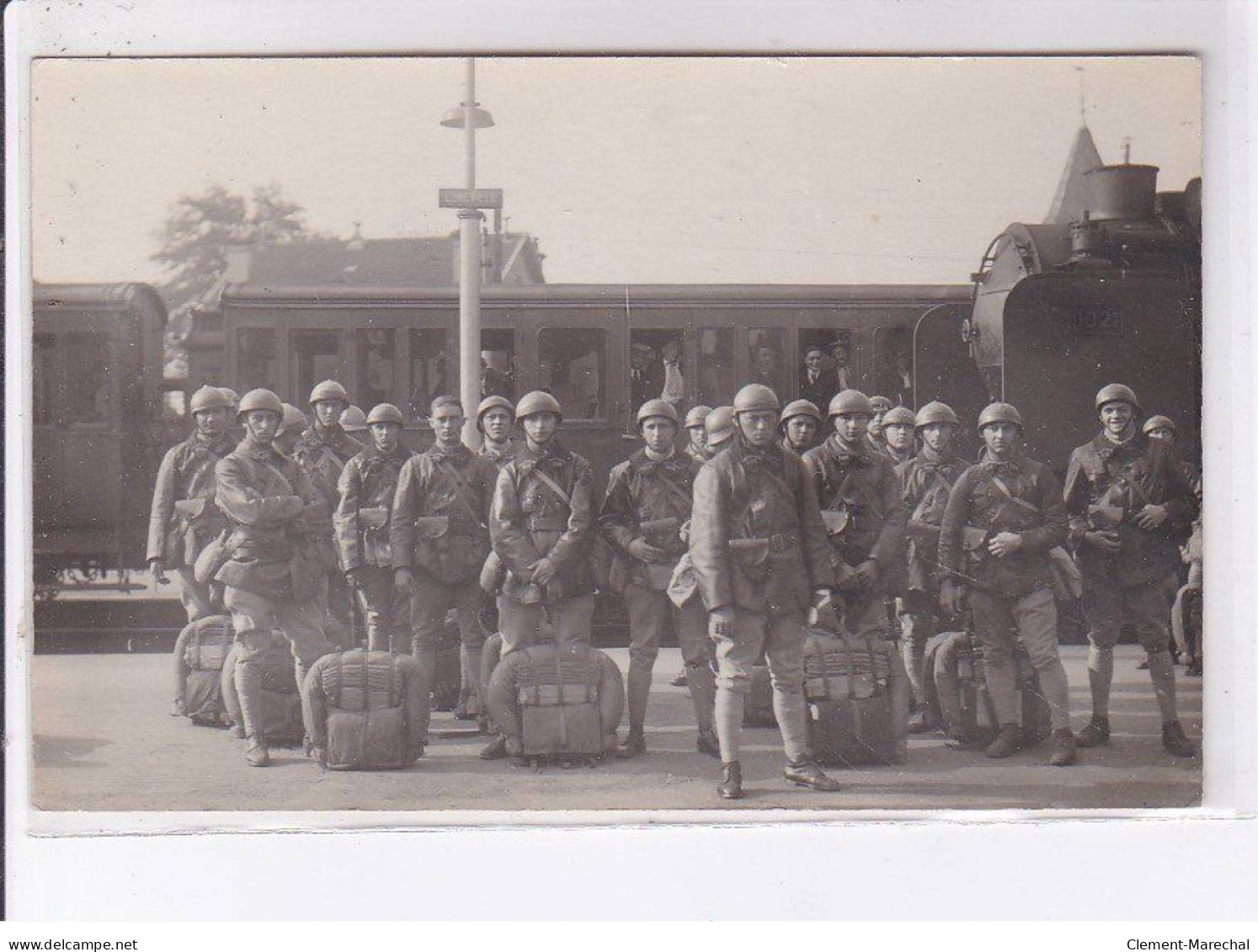 MOURMELON: Militaires, Train En Gare - Très Bon état - Mourmelon Le Grand