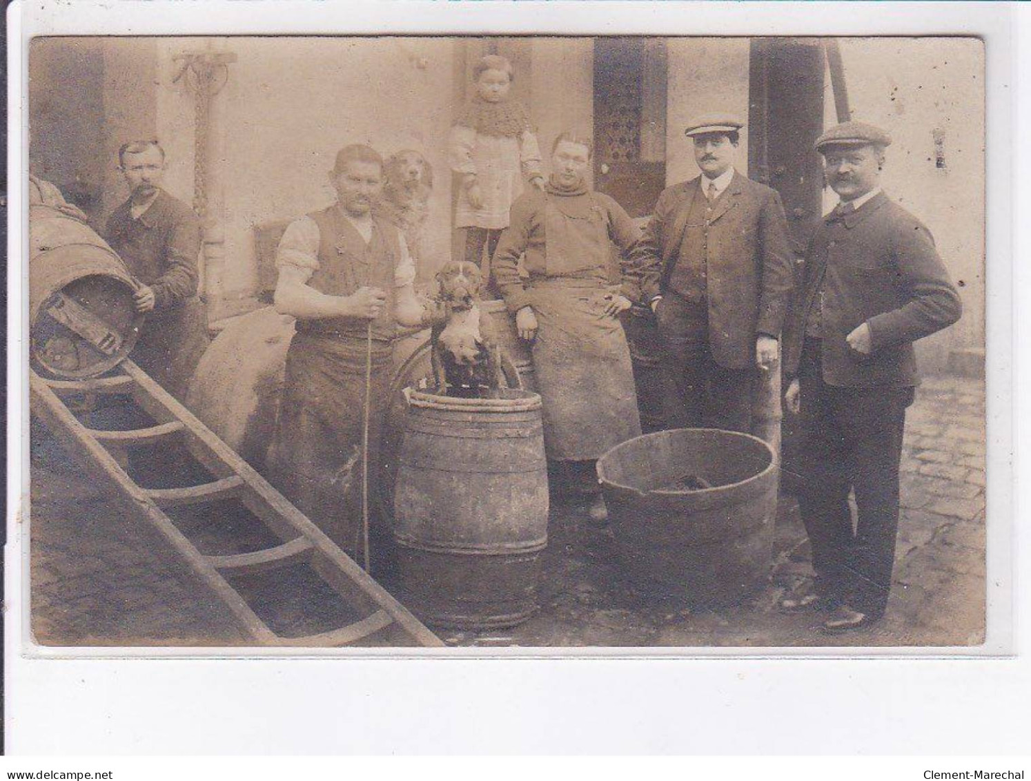 AUBERVILLIERS: Marchand De Vins - Très Bon état - Aubervilliers